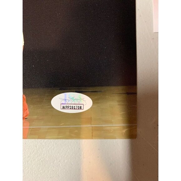 Tobias Harris Autograph Signed Philadelphia 76ers Spotlight 8x10 Photo JSA - Picture 3 of 4